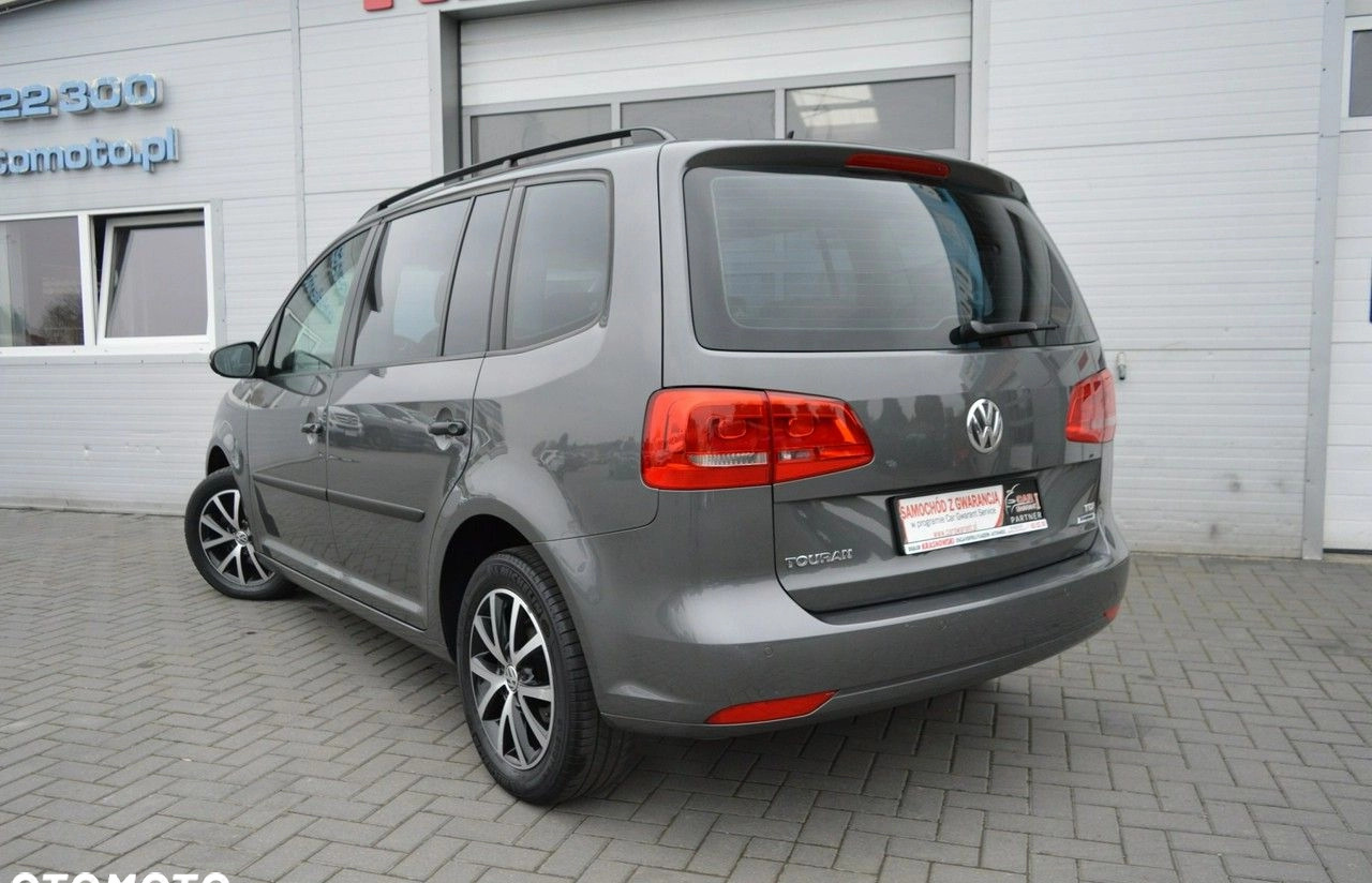 Volkswagen Touran cena 41900 przebieg: 215000, rok produkcji 2015 z Hrubieszów małe 781